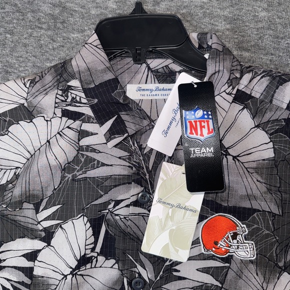 Tommy Bahama Other - Cleveland Browns Tommy Bahama Coast Mens Islandzone Shirt Floral Gray Sz M NEW